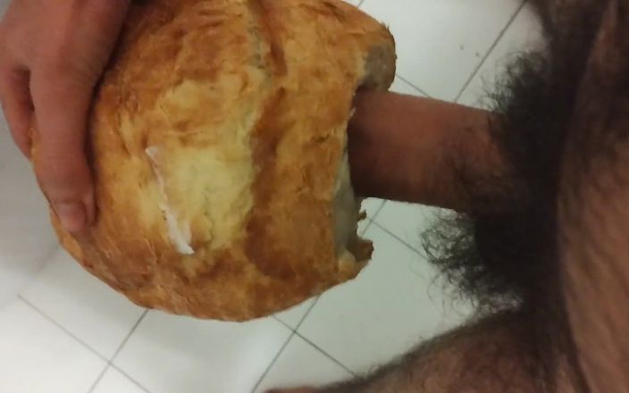 Fs fucking: パンの塊をクソ