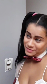 Cewek-cewek semok latina dominan lagi asik seks lesbian