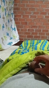 Evimde yalnız mastürbasyon yapmak