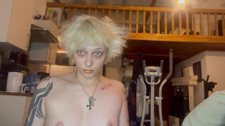Glitterqueen1999: Фетиш у роті, фетиш помади, без макіяжу готична дівчина