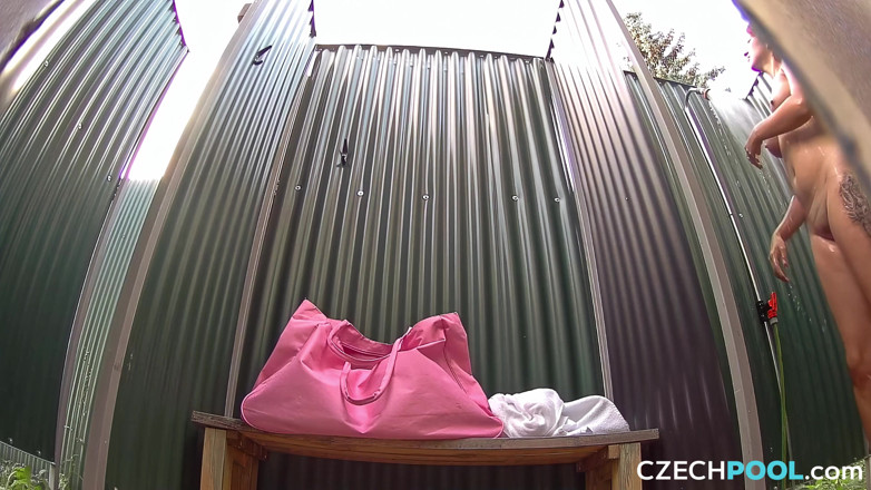 Czech Pool: Kolam Renang Ceko 12: Memek Merah Basah