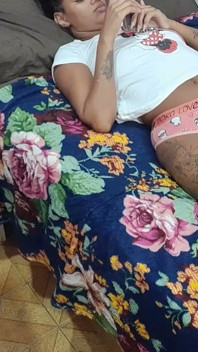 继父干热辣的继女直到颜射