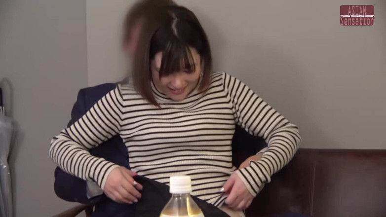 Juicy Bounce JAV Club: Meet Rina, the Smooth F-cup College Bombshell From the Nightclub -...