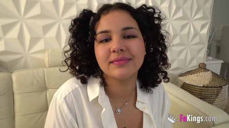 FAKings: Oud maar erg vies: Tiener Lily ontdekt over seks met...