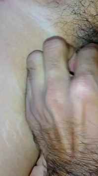 Bhabhi's poesje is erg sappig, het was leuk om voor het eerst seks te hebben, klein poesje, grote pik, Desi-meisje Bhabhi seks