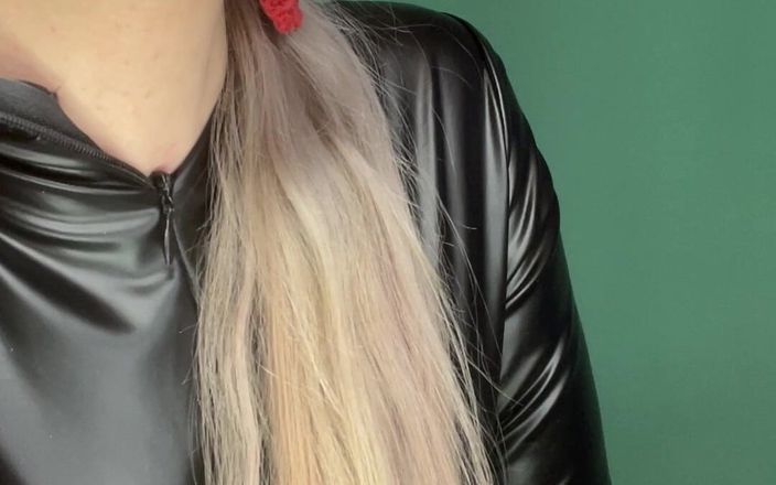 FinDom Goaldigger: Pink Lip Gloss Addiction