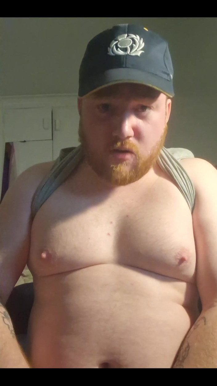 Touchstone: とてもセクシーなドムが撮ってほしいと言ったクリップのモンタージュ