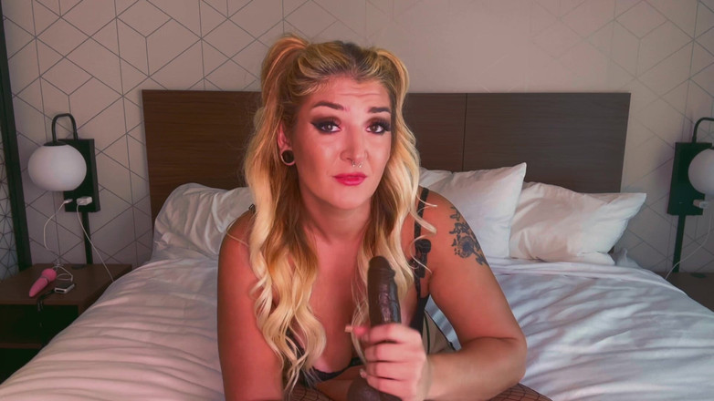 Monica Raye: Freundin facetimes dich - WICHsanleitung &amp; dirtytalk