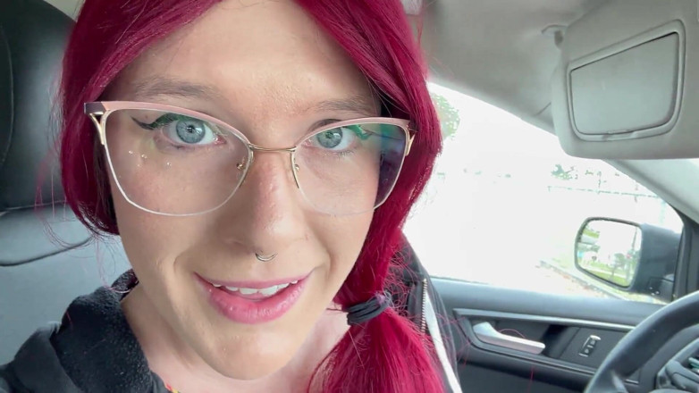 Missellie8: Massive Mommymovie