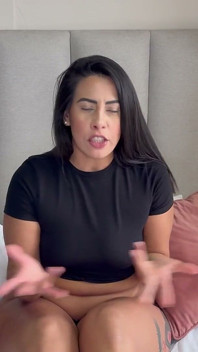 Poté, co jsem sledoval, jak se sama dotýká, jsem nemohl odolat, aby do ní dal můj velký penis - Dany Clark & Kylei Ellish