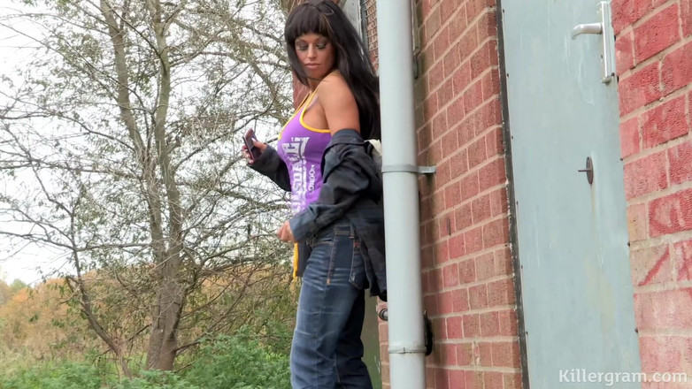 Killergram: Sexy Big Tits Porn Babe Kerry Louise Is a College...