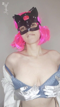 Let My Natural Tits and Kitty Mask Seduce You as I Masturbate