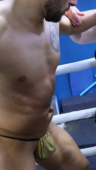 Lucha libre mixta con el vampiro - Felicia vs Sam Stout
