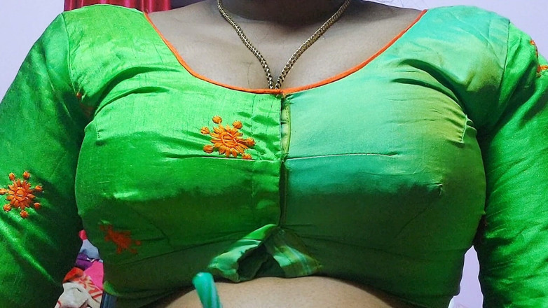 Desi Mohini: Красивая индийская жена поощряет своего мужа заняться сексом