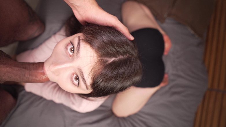 DaliaMorgan: Without Her Realizing It, He Masturbated on Her Feet Until...