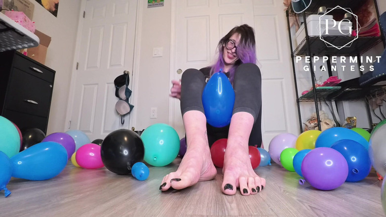 Peppermint Giantess: Gergasi Bukan Pop Belon Memancut Asmr | Kaki &amp; tangan yang squeaky,...