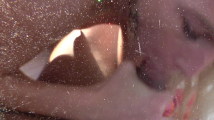 Femdom Sex: Блондинку трахають під час поїздки в черевик
