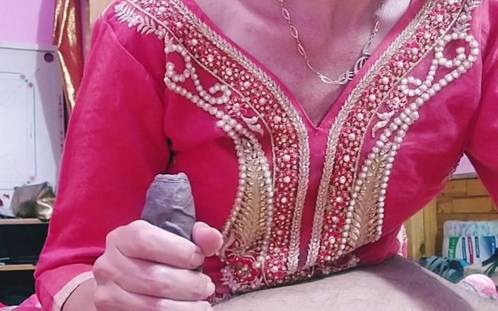 Bolly Karma: Kåta MILf vill ha enorm riktig svart kuk otroligt hård