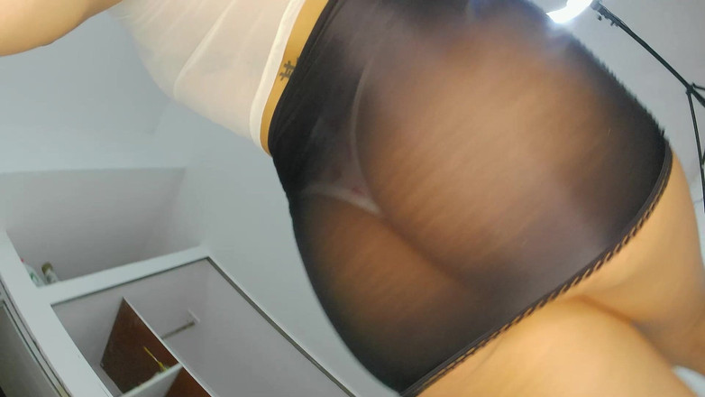 kloyesteicy: I Masturbate Before Cleaning the House