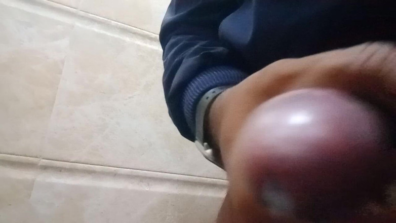 Jer King Sonu: S-a masturbat amintindu-și iubita