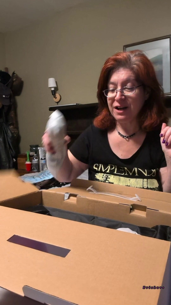 Elianna: Unboxing altri nuovi giocattoli sessuali