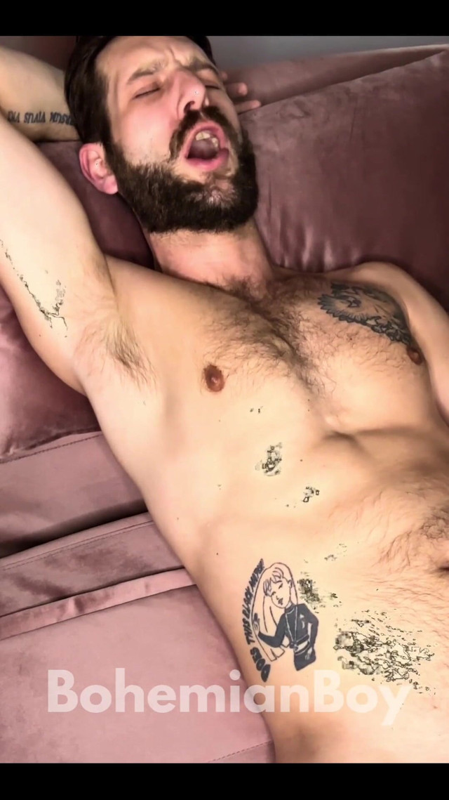 Stepdaddy Is Rewatching Scene (BohemianBoy) Stepdaddy Is Rewatching Scene (BohemianBoy)