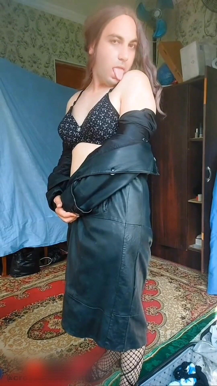 Kitty_Cross: Culona sexy in mutande sissy travestito troia bianca