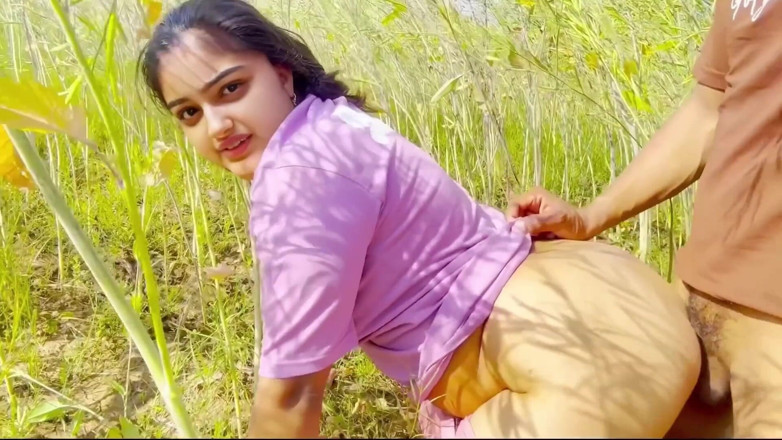 Your_aisha: I Fuck My Little Stepsister in Field First Time