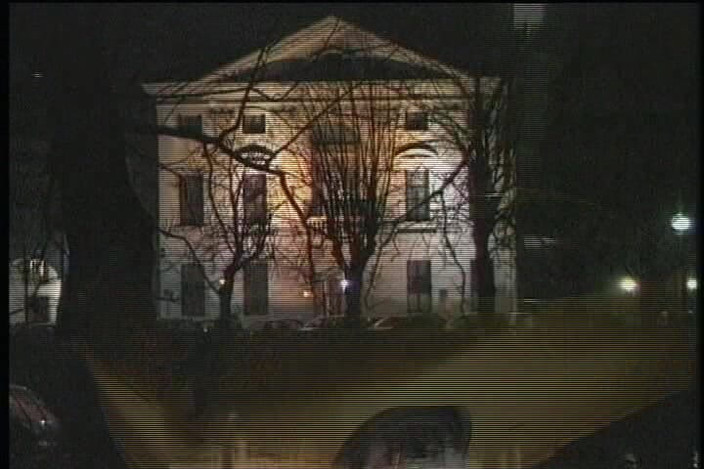 Dark Holes: Ereticul