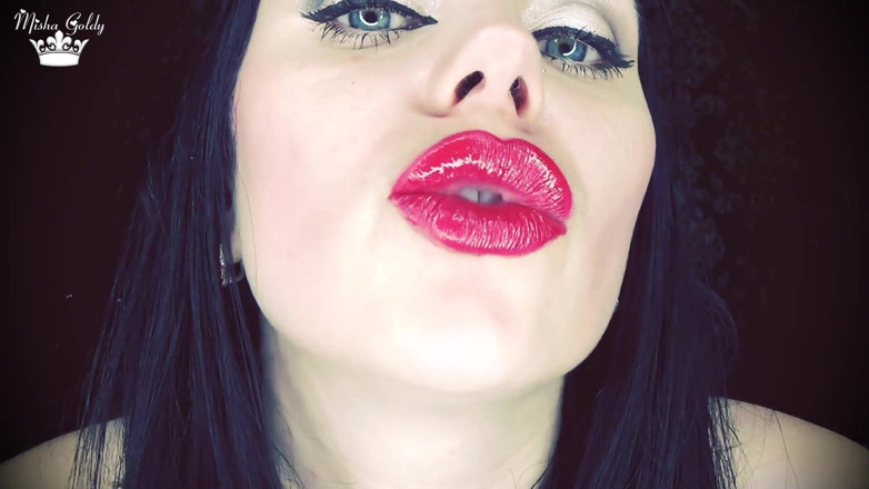 Goddess Misha Goldy: Moje czerwone pocałunki sprawiają, że spuszczasz się na moją twarz w...