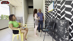 MARCIO BAIANO: Insegnante Birichino Rimprovera Gli Studenti Perché Non Sanno Fare I...