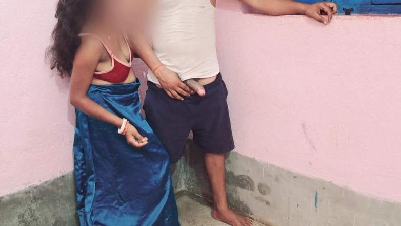 Trilokinath: Heiße indische desi bhabhi gefickt