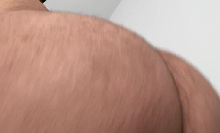 Damien Custo: Pantat berbulu Damien custo twerking