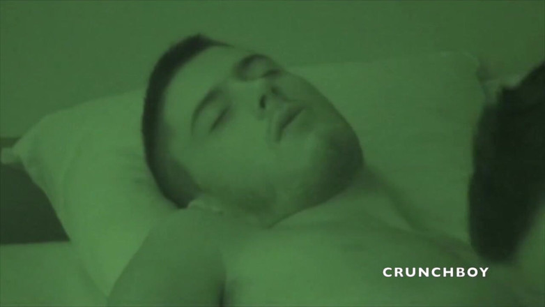 Crunch Boy: Teddy zerżnięty przez swojego najlepszego przyjaciela w nocy