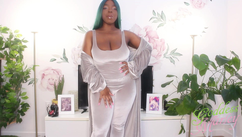 Goddess Marley: Step-mommy's Lackey