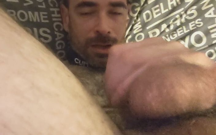 Cumhungry69: Puta enojada de leche