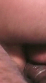 Unersättliche blonde MILf entleert jeden angebotenen harten schwanz