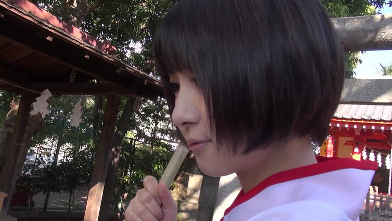 JAPAN IN LOVE: Азиатская похотливая сцена -1, хорошенькая азиатка наслаждается дилдо и членом