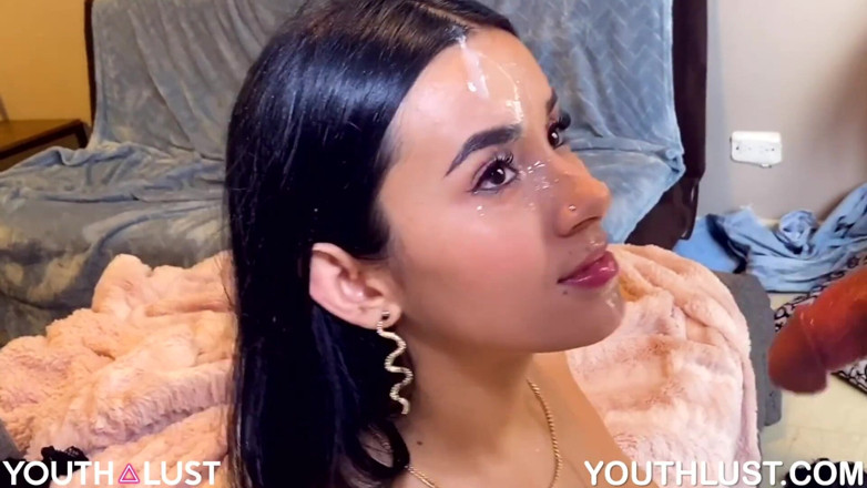 Youth Lust: Aaliyah Šukání na domácí cele cam youthlust.