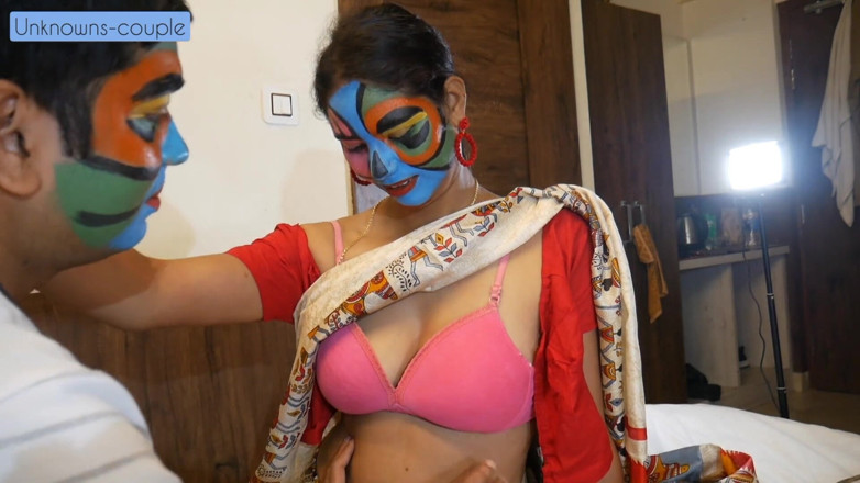 the last man: Kisah Nafsu Pengasuh Panas Kavita dan Horny Golu 1