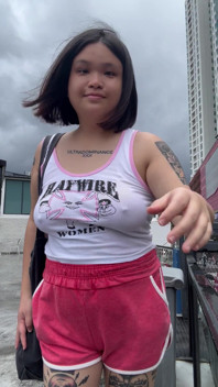 Braless BBW