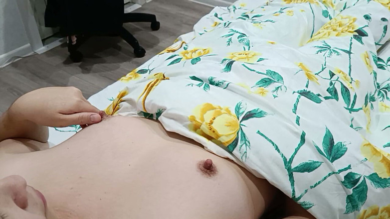 OniSoi: POV MILF with Hard Nipples Masturbates Pussy in Bed