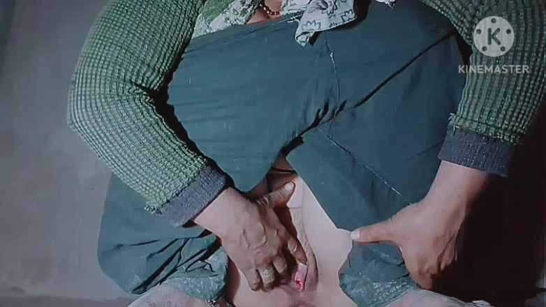TricolorMusic3: Delhi Girl Lavenya Was Seen Showing off Her Boobs. She...
