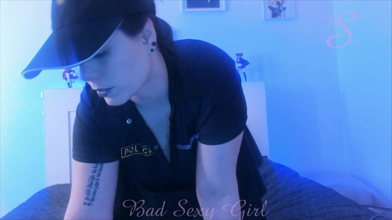 Bad Sexy Girl: 050 - Policewoman