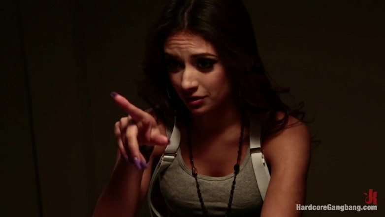 Hardcore Gangbang by Kink: Chola love - con protagonista Jynx maze