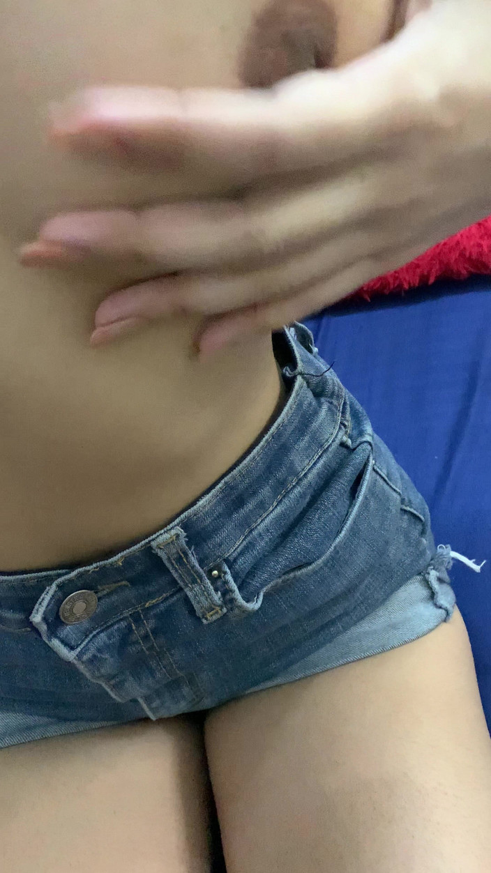 wickedriya: मैंने अपने सौतेले भाई से मालिश के लिए कहा ... यह एक कठिन में समाप्त हुआ