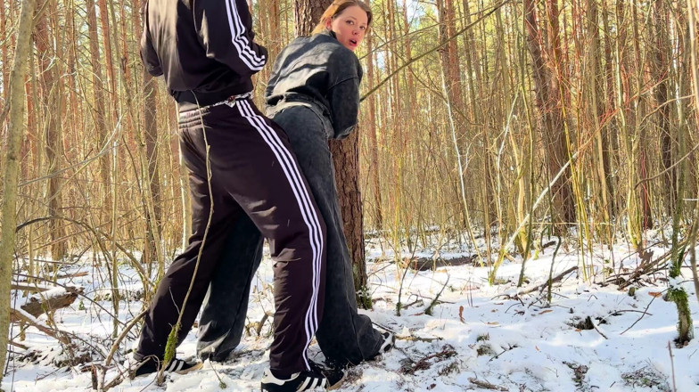 Spacenintenda: Une demi-sœur excitée se fait baiser à sec et se fait...