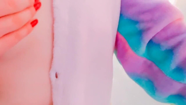 Taboo Room: 내가 필요로 할 때 몸을 만지는 배다른 여동생