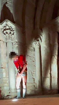 매우 위험한 장소에서 과도한 사정