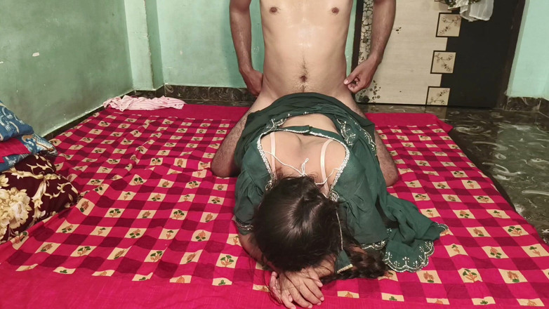 yongboy1: Teman lelaki kongkek isteri desi malam pertama bhabhi desi panas...